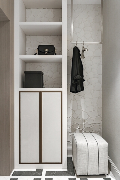 Атмосфера спокойствия и расслабления: квартира для женщины и ее дочери