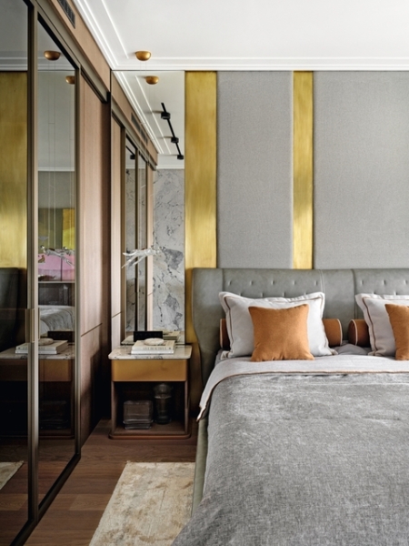 Минимализм с классическими деталями: квартира для молодой семьи