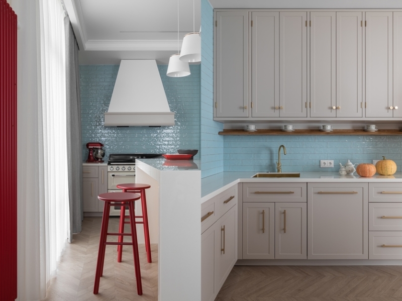 По мотивам американской классики с яркими элементами: квартира в Красноярске