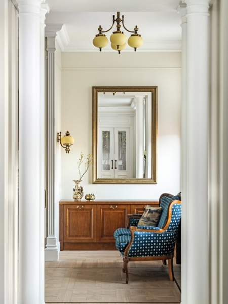 История и современный комфорт: квартира в духе петербургской классики