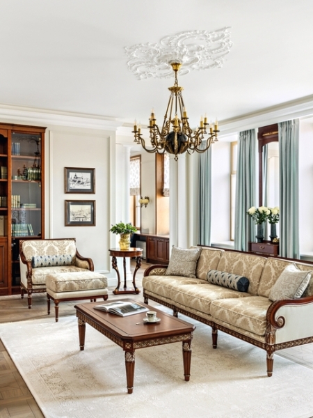 История и современный комфорт: квартира в духе петербургской классики