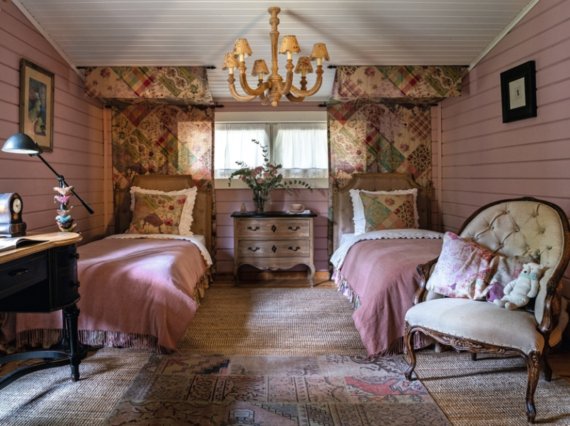 Авторский прованс: дача для семейного отдыха