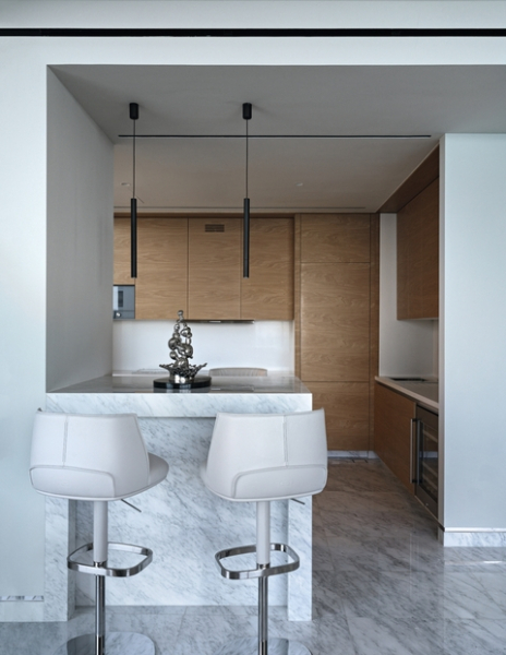 Европейский минимализм в Дубае: интерьер для семейного отдыха