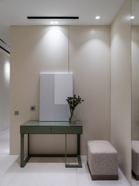 От чего отказаться в прихожей? 5 мнений дизайнеров