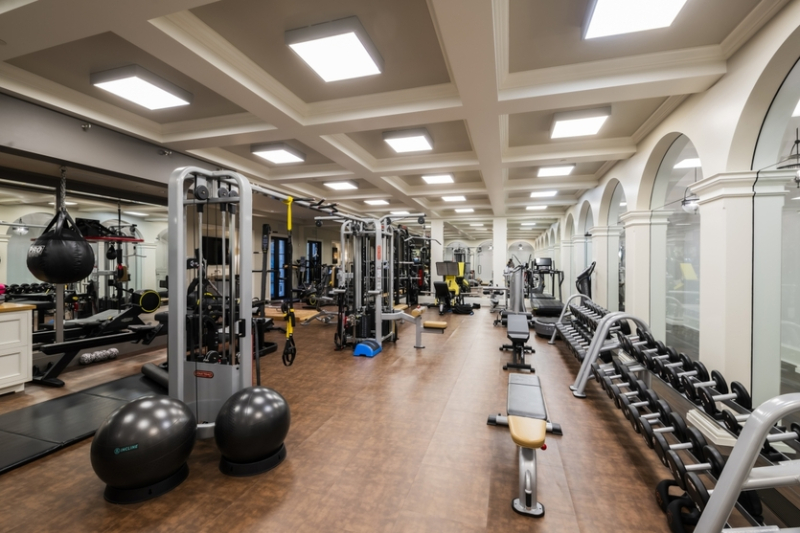 Новый дом Пэрис Хилтон: как живёт it-girl и светская львица