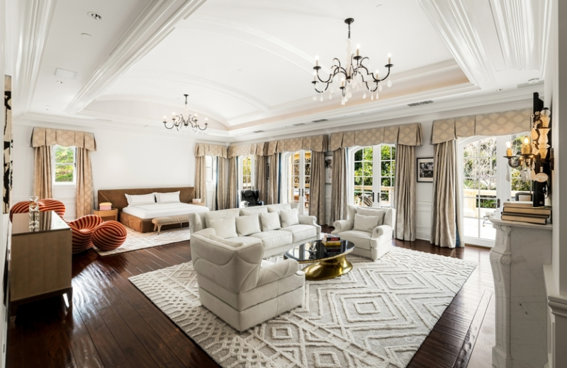 Новый дом Пэрис Хилтон: как живёт it-girl и светская львица