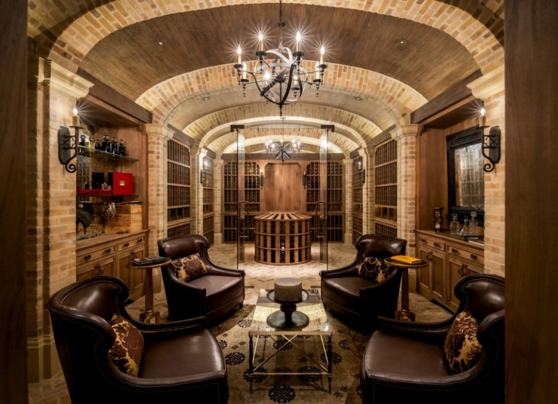 Новый дом Пэрис Хилтон: как живёт it-girl и светская львица