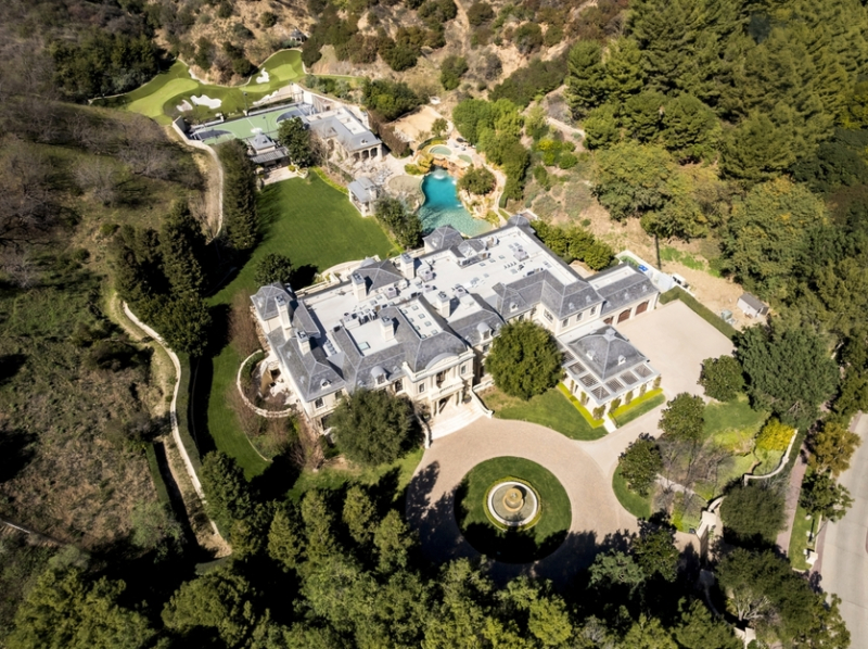 Новый дом Пэрис Хилтон: как живёт it-girl и светская львица