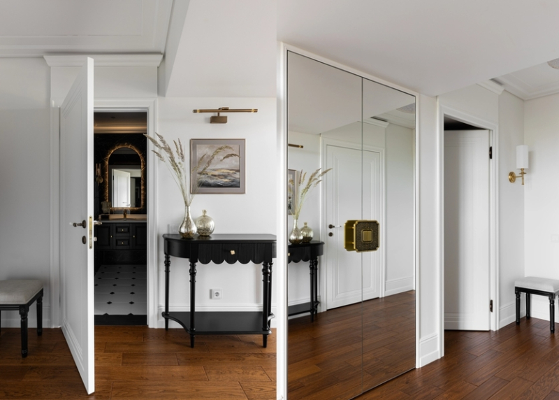 Из одноуровневого — в двухуровневый: уютный и функциональный интерьер пентхауса с азиатскими мотивами