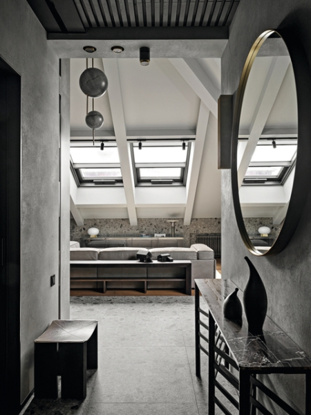 Из старой мансарды — в уютные апартаменты: как дизайнеры создали современный интерьер