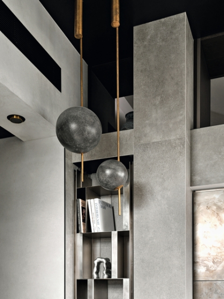 Из старой мансарды — в уютные апартаменты: как дизайнеры создали современный интерьер