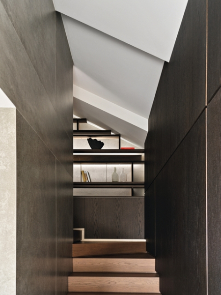 Из старой мансарды — в уютные апартаменты: как дизайнеры создали современный интерьер