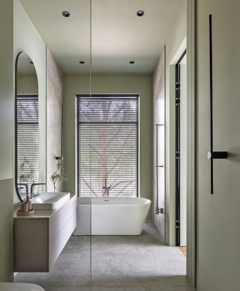 Тихая роскошь: современный загородный дом