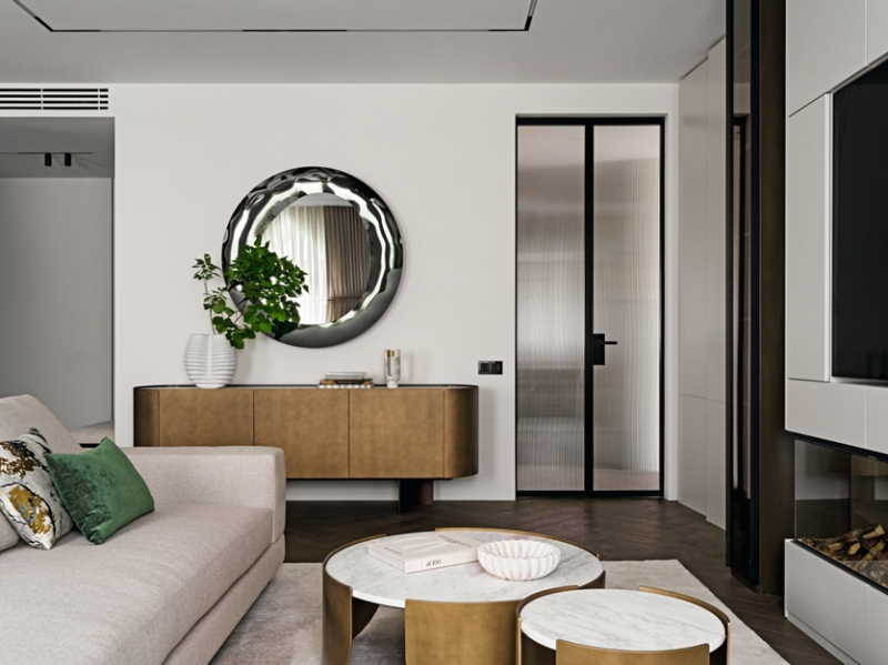 Минималистичный, но уютный: интерьер квартиры для семьи с двумя детьми