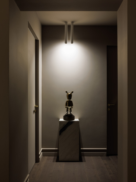 Современная классика с духом бунтарства: дом под Санкт-Петербургом