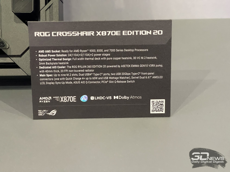 Asus встроила во флагманскую плату ROG Crosshair X870E Edition 20 огромный OLED-дисплей и 360-мм СЖО