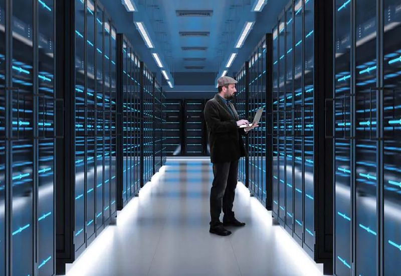 Чтобы потратить в этом году  млрд на ЦОД, компании Oracle придётся занять  млрд