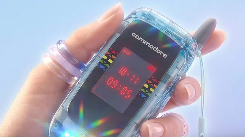 Commodore удешевит кнопочный смартфон Callback 8020 на 0 с помощью б/у памяти