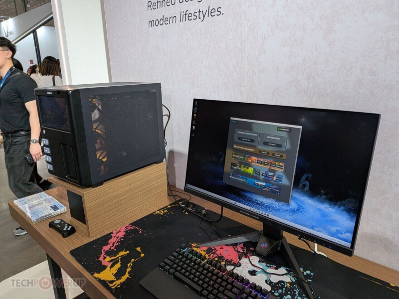 InWin показала корпус GX-285 со встроенной ретро-приставкой с 10-дюймовым экраном