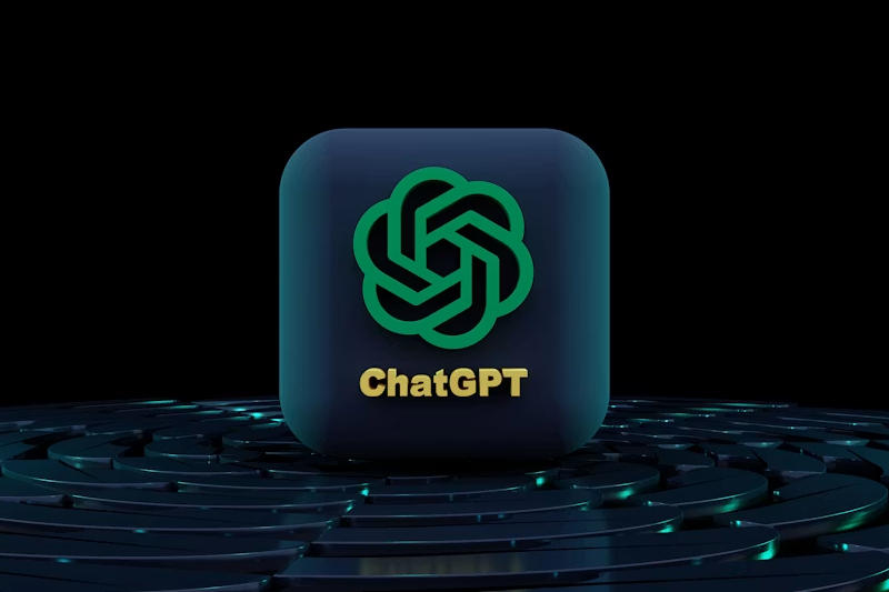 Конкуренция в ИИ растёт: доля рынка ChatGPT впервые рухнула ниже 50 %