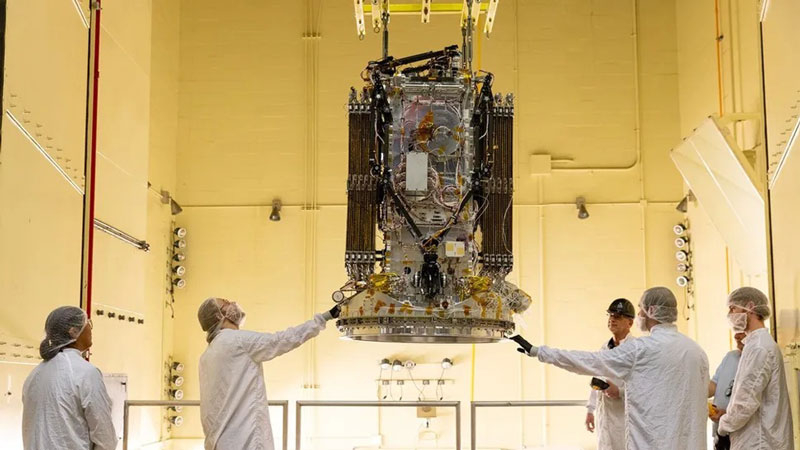 NASA попытается спасти падающую обсерваторию Swift с помощью космического буксира