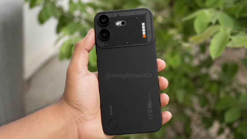 Nothing Phone (4b) показался на живых фото — и раскрыл основные характеристики