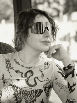 Обзор смартфона Xiaomi 17 Ultra: человечный камерофон с настоящим зумом