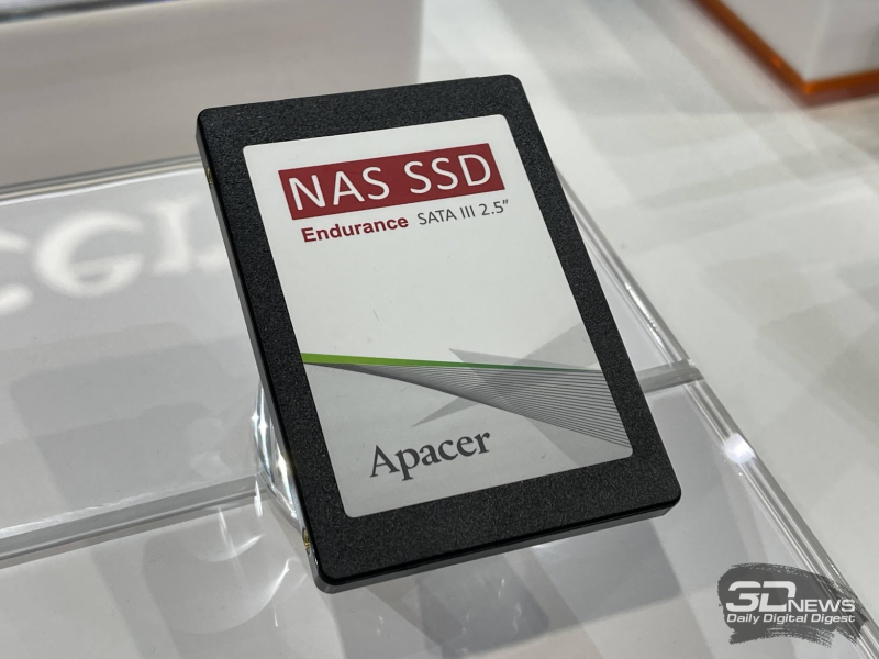 Репортаж со стенда Apacer на Computex 2026: память DDR5-9200, скоростные SSD с вентиляторами и не только