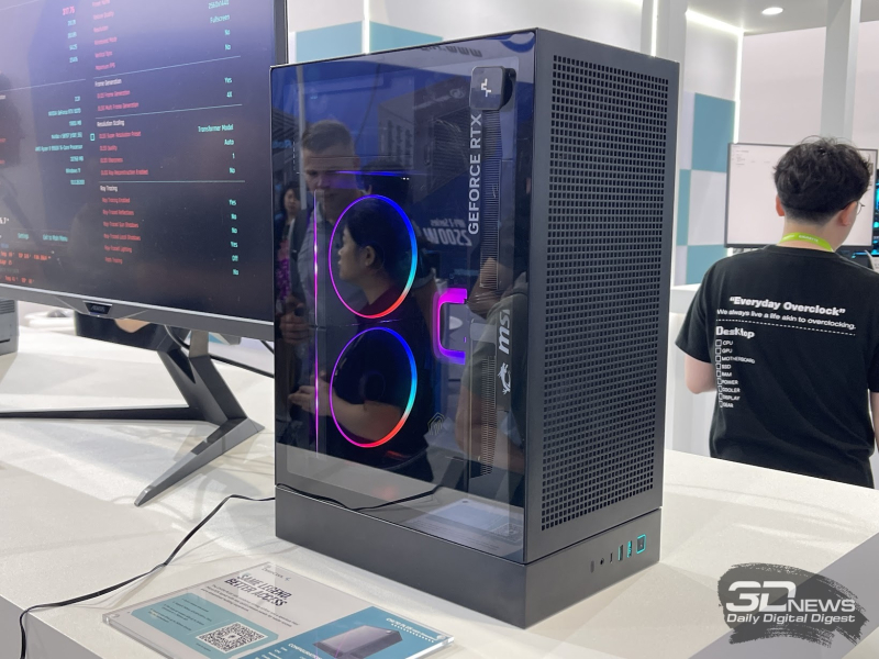Репортаж со стенда DeepCool на Computex 2026: беспроводные вентиляторы, кулеры с экранами и блоки питания до 3200 Вт