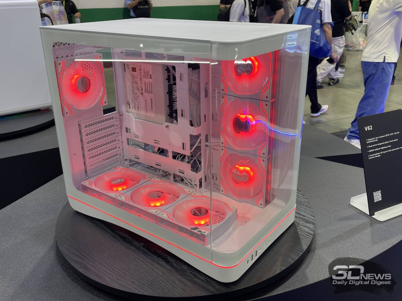 SAMA на Computex 2026: необычные корпуса, СЖО с двумя экранами и новые блоки питания