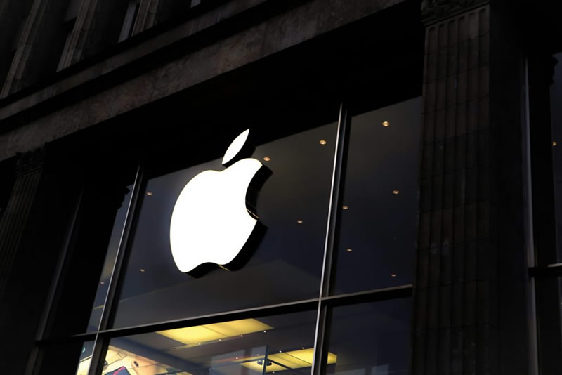 Apple заставляет поставщиков удешевить OLED-дисплеи для iPhone 18 — всё из-за дефицита памяти