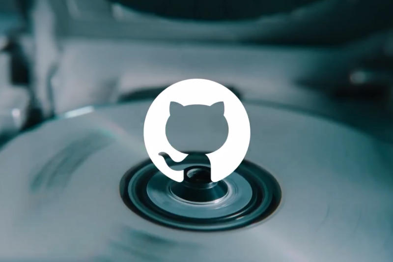 GitHub подшутила над Sony и предложила разработчикам выслать их репозитории на CD-дисках