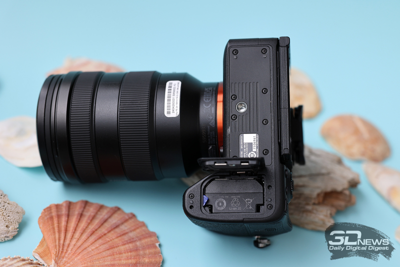Обзор беззеркальной камеры Sony Alpha 7 V: эволюция с человеческим лицом