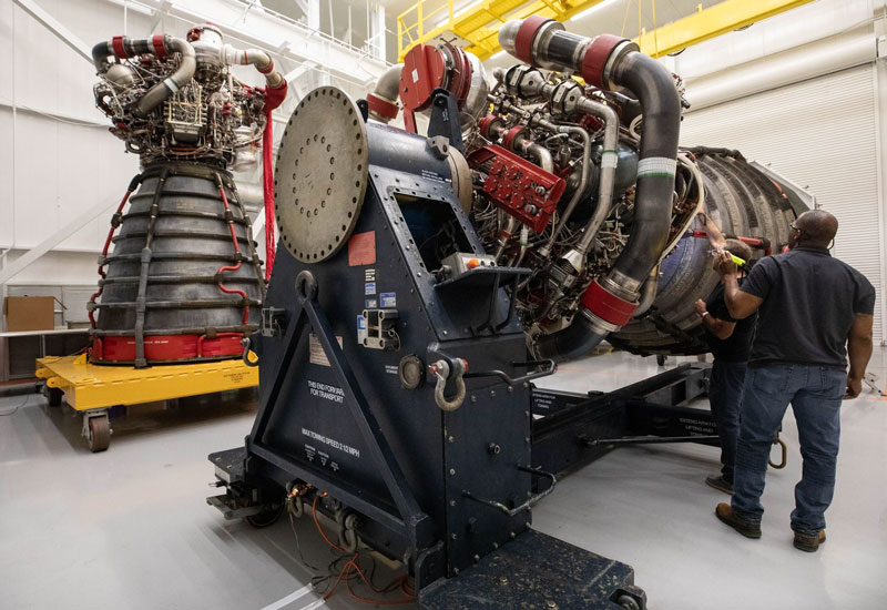 В NASA начали собирать лунную ракету для миссии Artemis III — но до Луны она не долетит