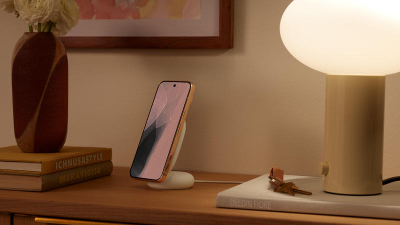 Google представила смартфоны Pixel 11, Pixel 11 Pro и Pixel 11 Pro XL — от 9 и с RGB-подсветкой HiLight у Pro-версий