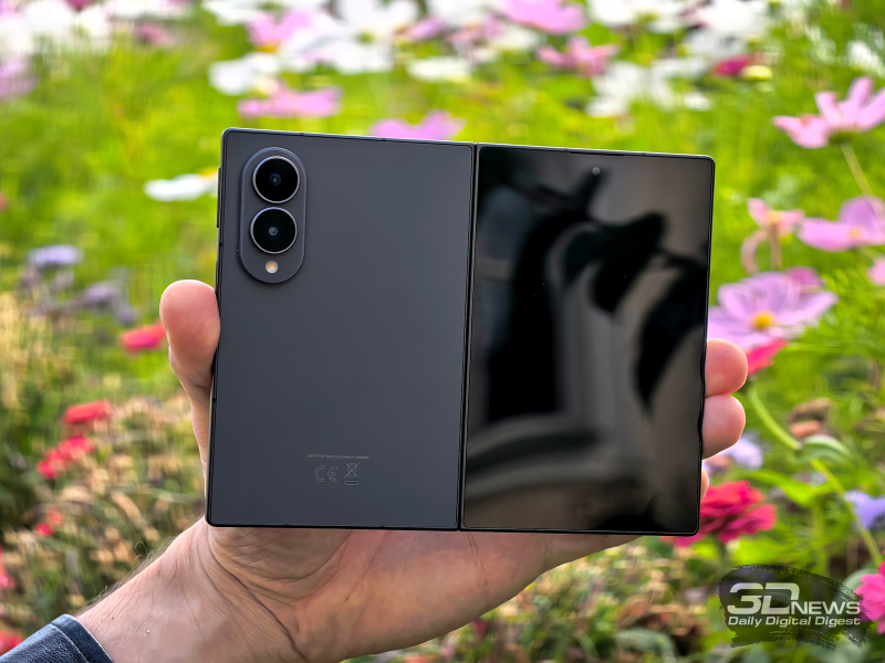 Обзор складного смартфона Samsung Galaxy Z Fold8, который делает подобные устройства более осмысленными