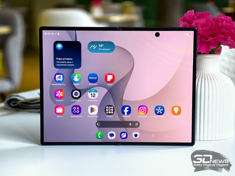 Обзор складного смартфона Samsung Galaxy Z Fold8, который делает подобные устройства более осмысленными