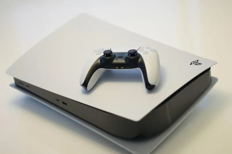 Sony заявила о достаточных запасах памяти для производства PS5 в этом году даже с учётом выхода GTA 6