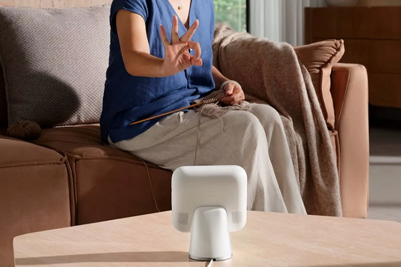 Xiaomi представила компактную 4K-камеру для видеозвонков за и компактную Bluetooth-колонку-подставку для смартфона за