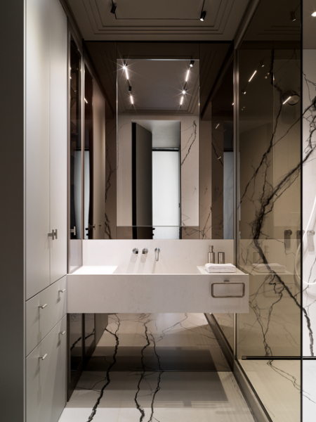 Интерьер в стиле московской неоклассики для большой семьи