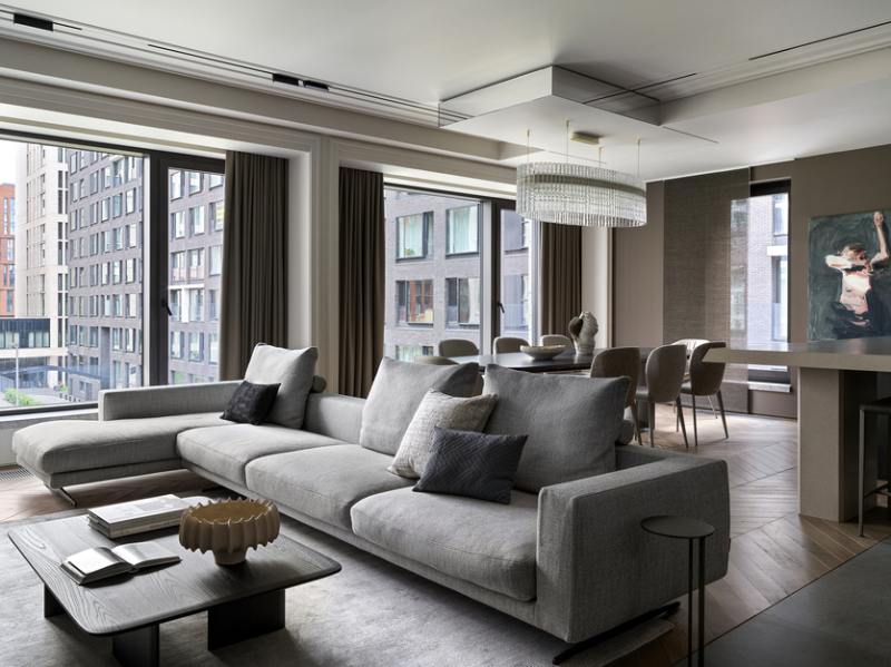 Интерьер в стиле московской неоклассики для большой семьи