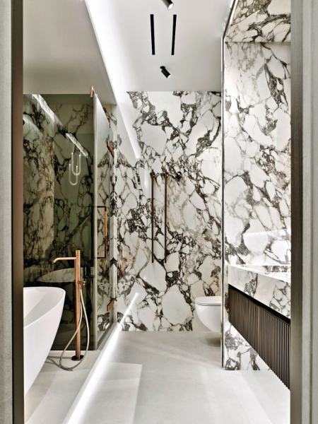 Респектабельный городской интерьер в темных тонах