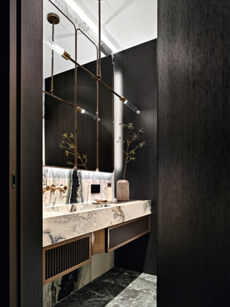 Респектабельный городской интерьер в темных тонах